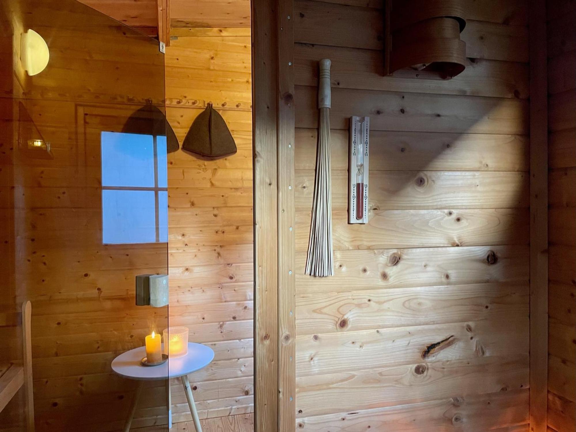 Modernes Holzhaus Im Skandinavischen Stil Mit Sauna, Garten Und 2 Katzen Norderstedt Luaran gambar